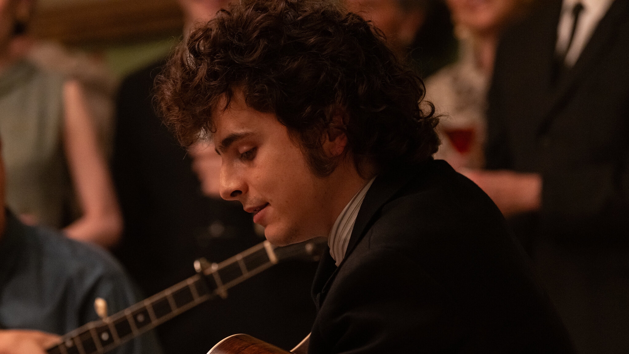 A Complete Unknown Review Timoth e Chalamet Goes Electric The New York Times A Complete Unknown Review Timoth e Chalamet Goes Electric The New York Times