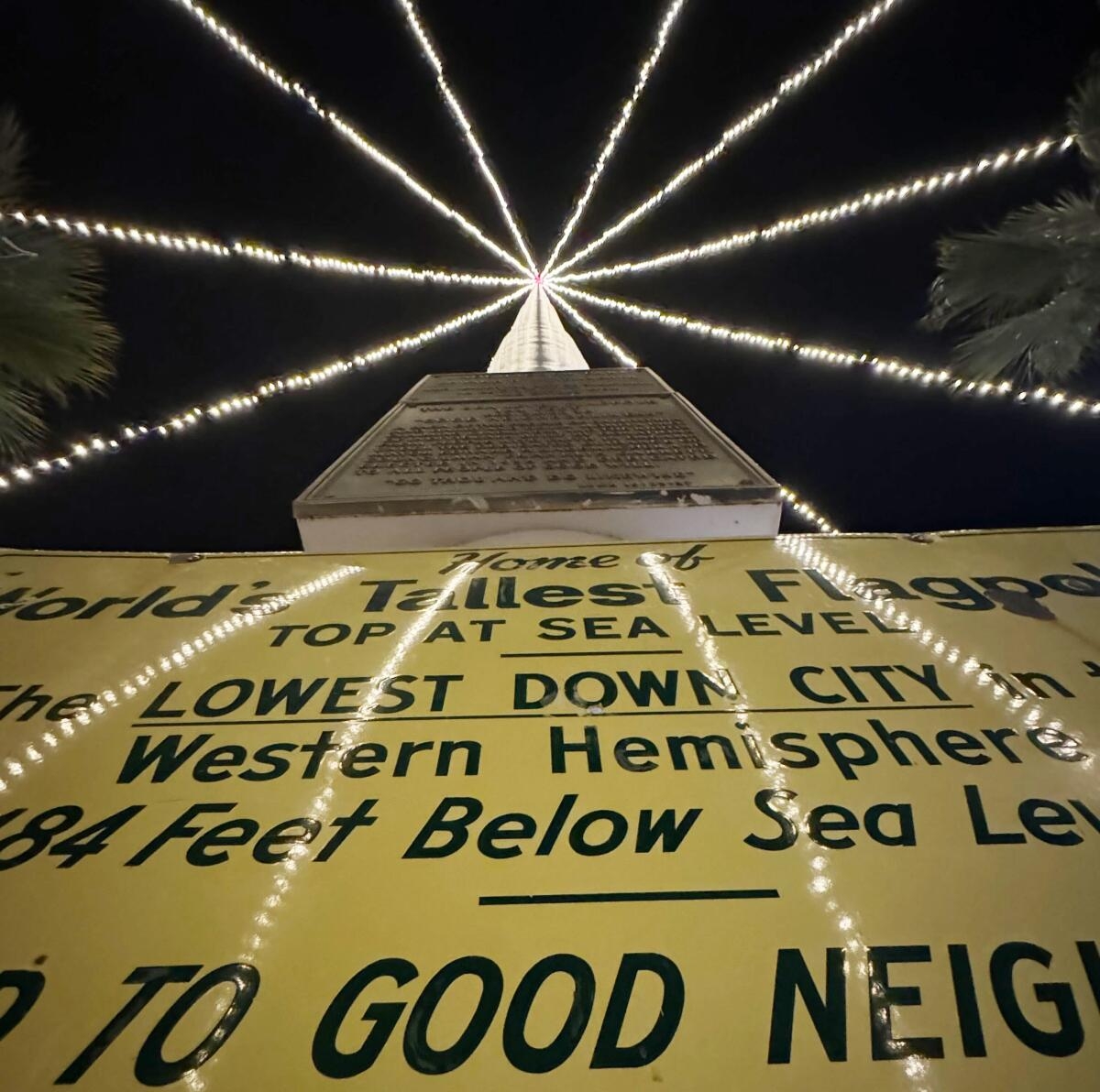 A Low down Town In The California Desert Loves Its Flagpole Formerly The World s Tallest Los Angeles Times