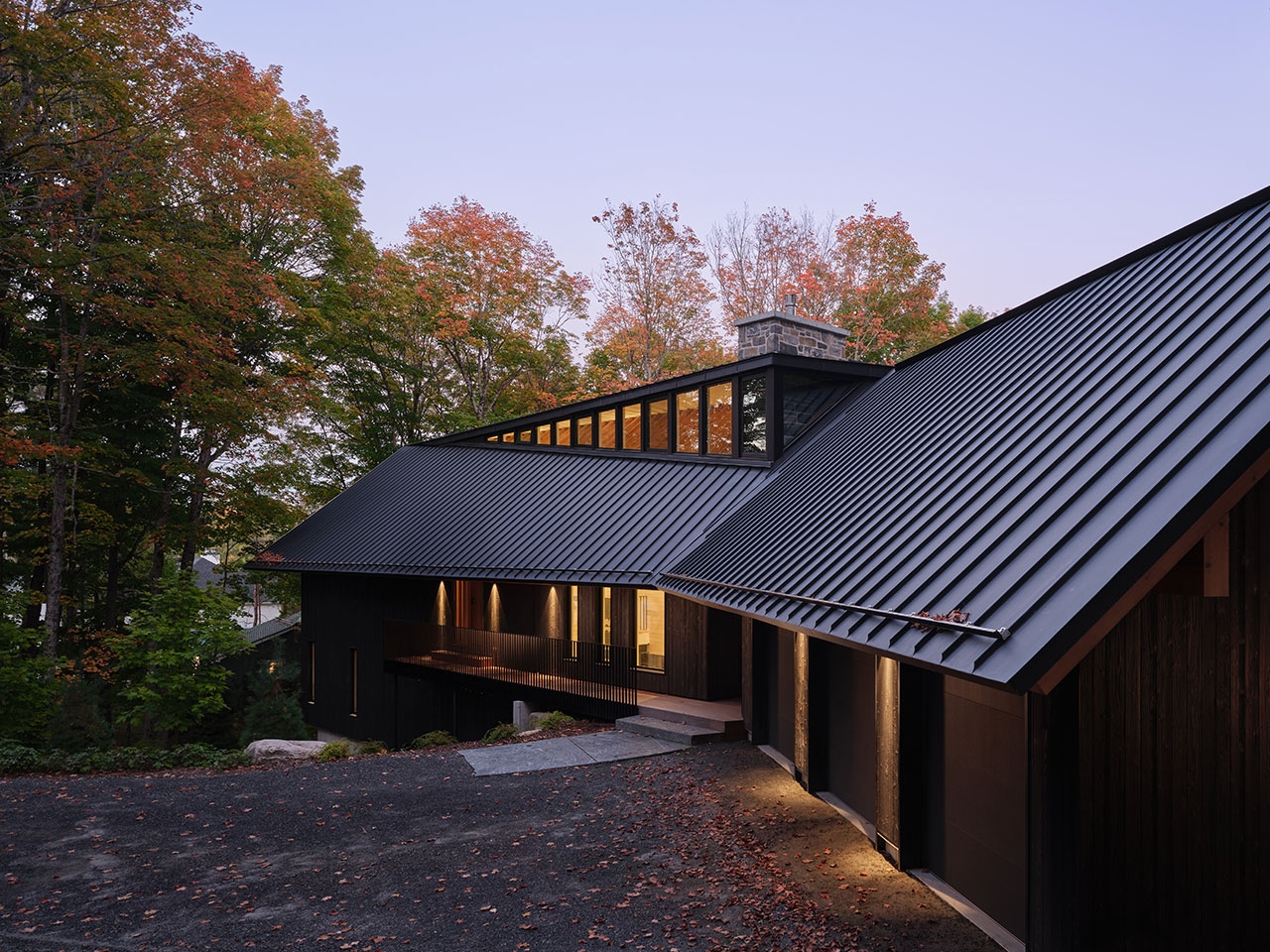A Muskoka Cottage Blends Architecture With The Canadian Shield