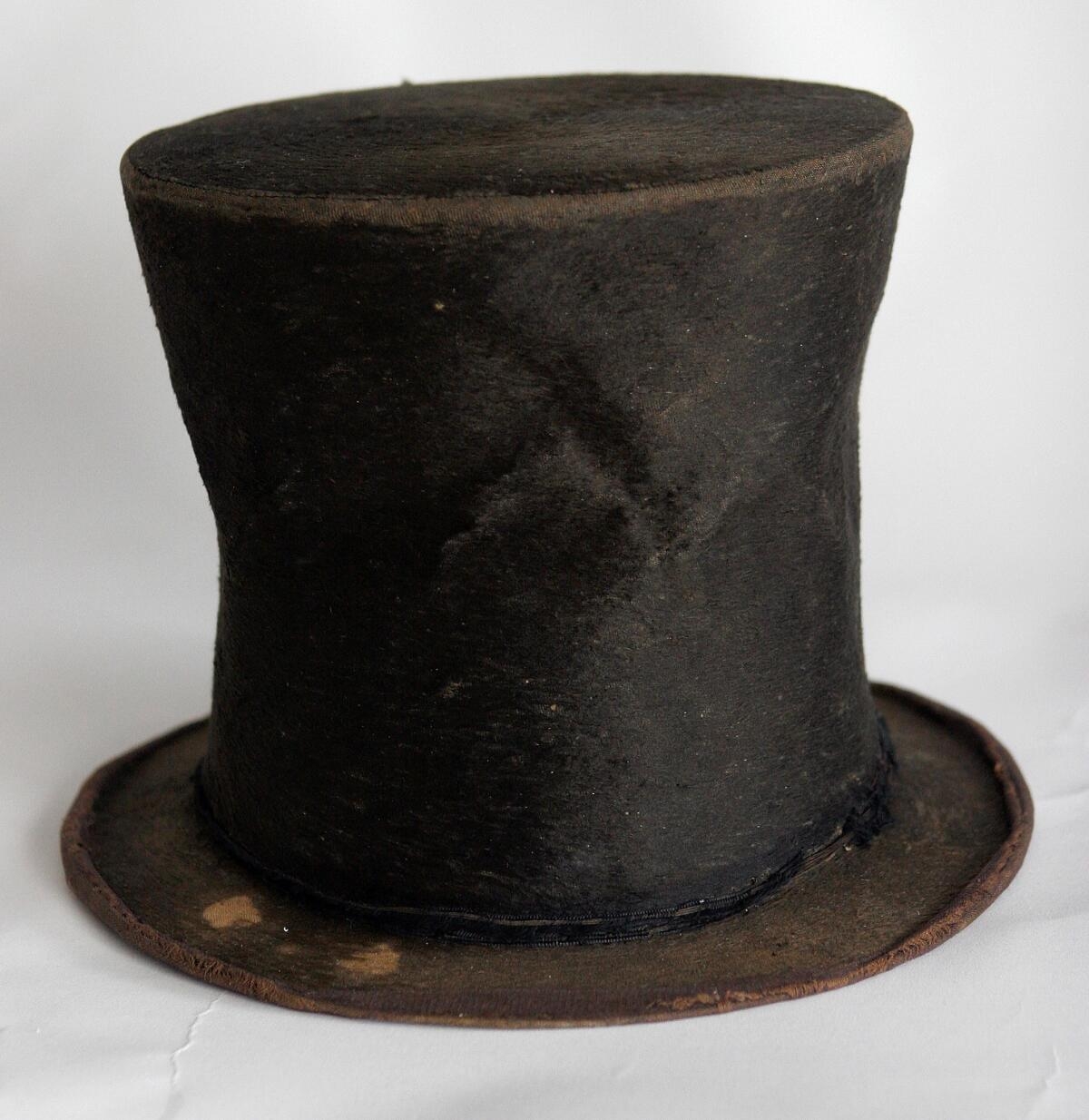 Abraham Lincoln Owned This Stovepipe Hat A Museum Claimed A Study Finds No Evidence Los Angeles Times