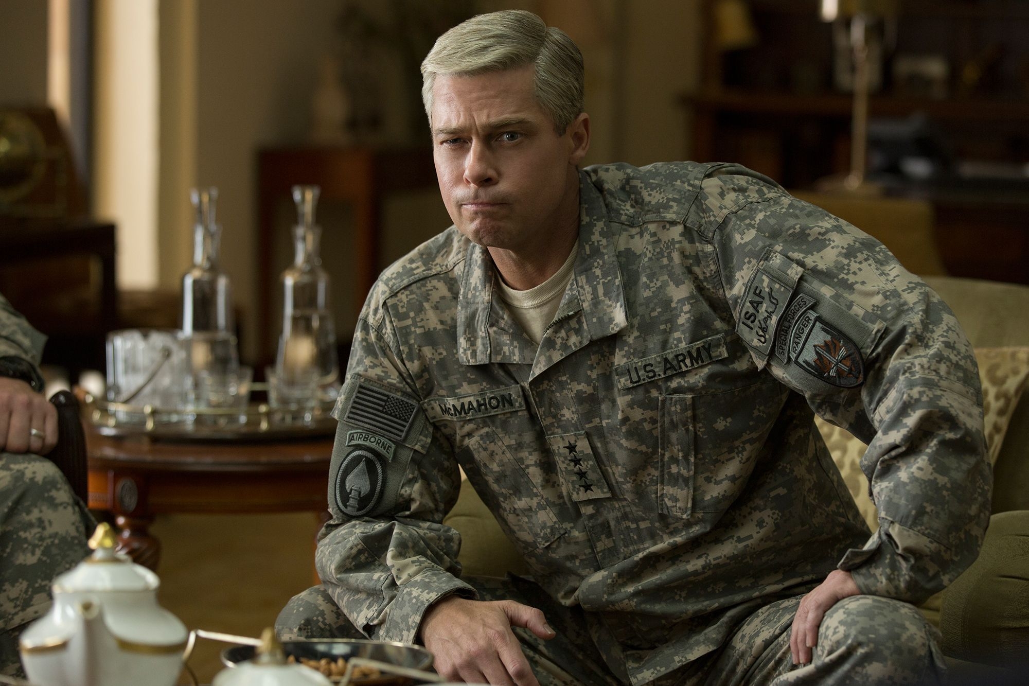 Brad Pitt s War Machine Stays On The Surface Of American Politics The New Yorker