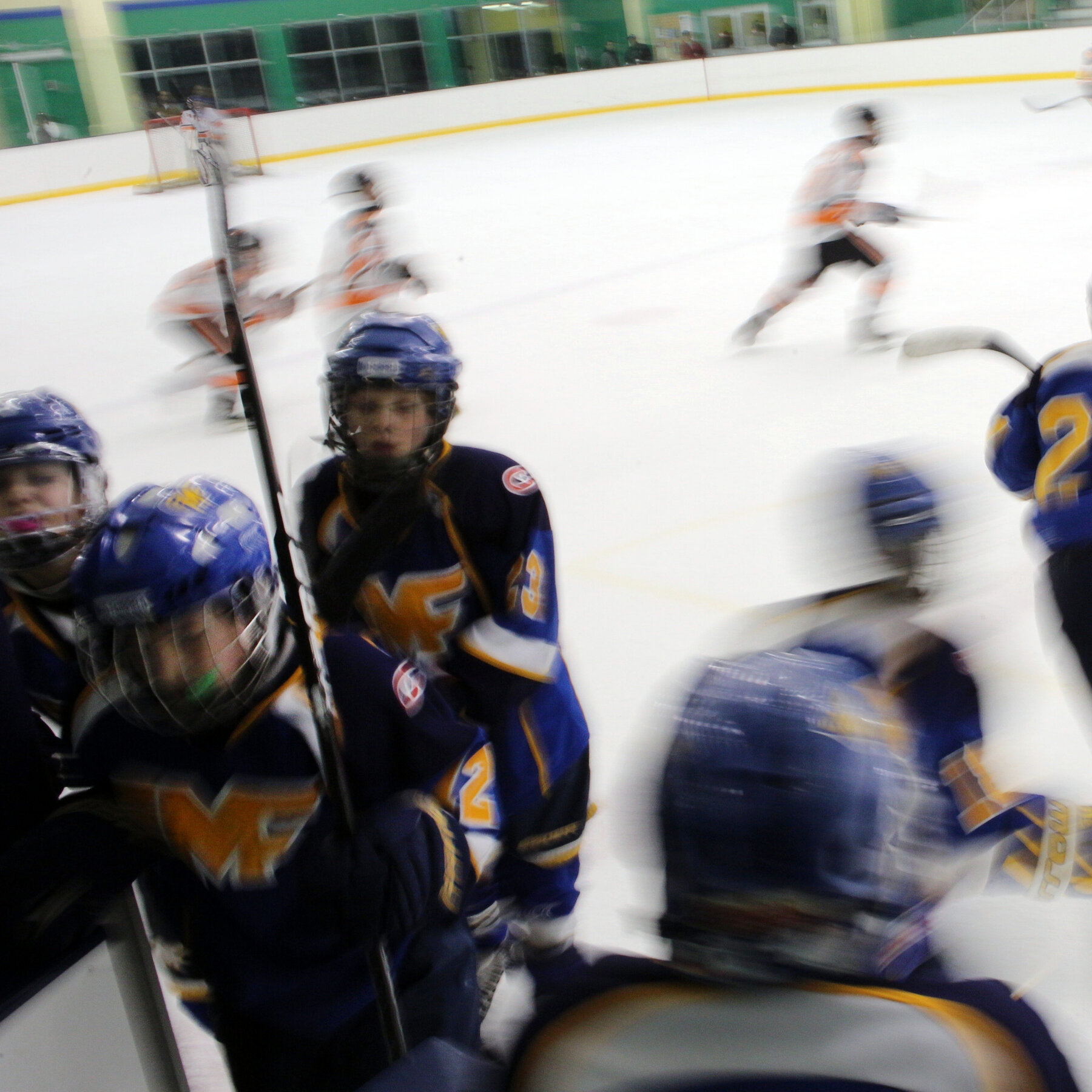 buffalo hockey player nyt crossword clue