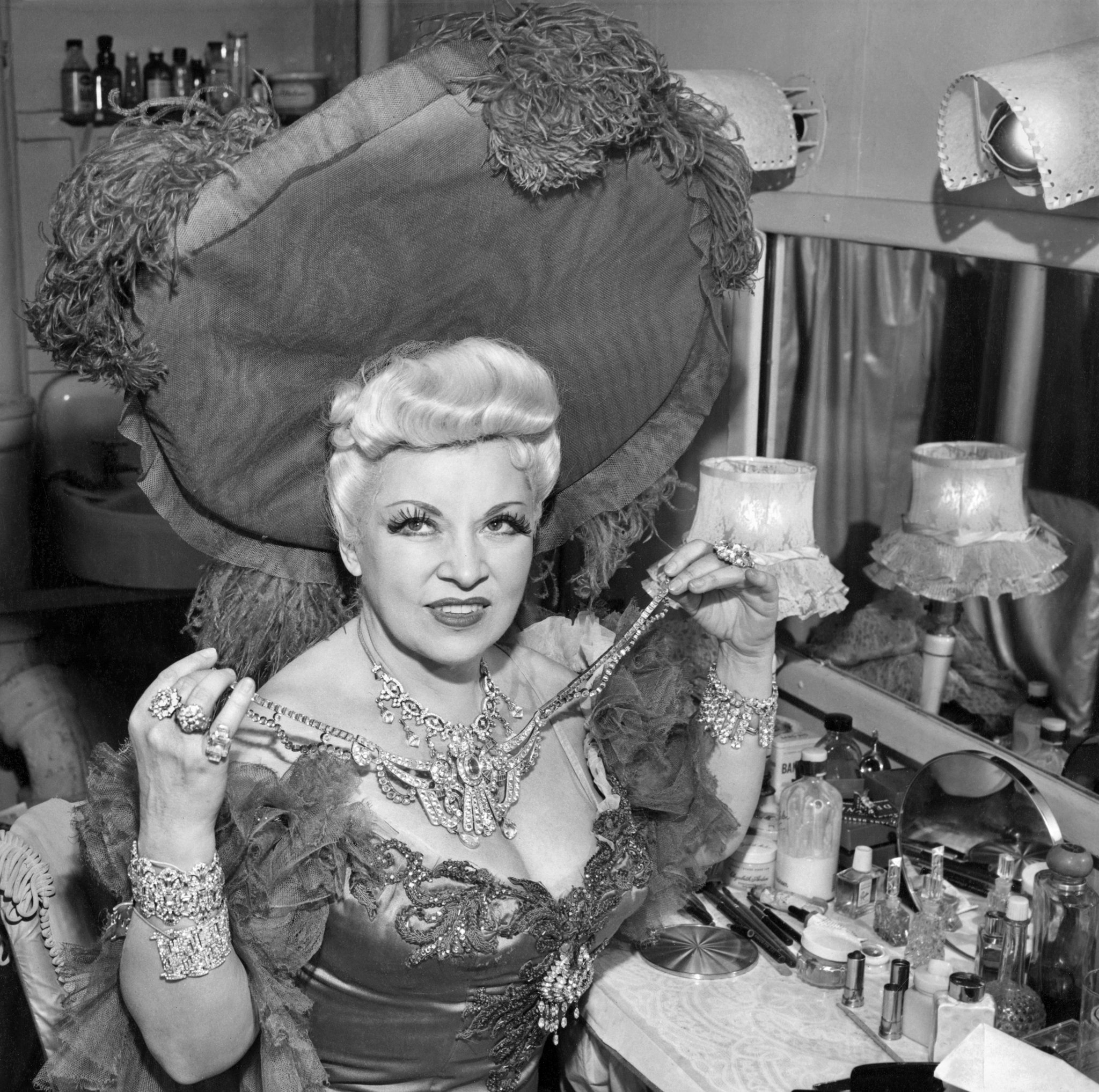  I Used To Be Snow White But I Drifted The New York Times