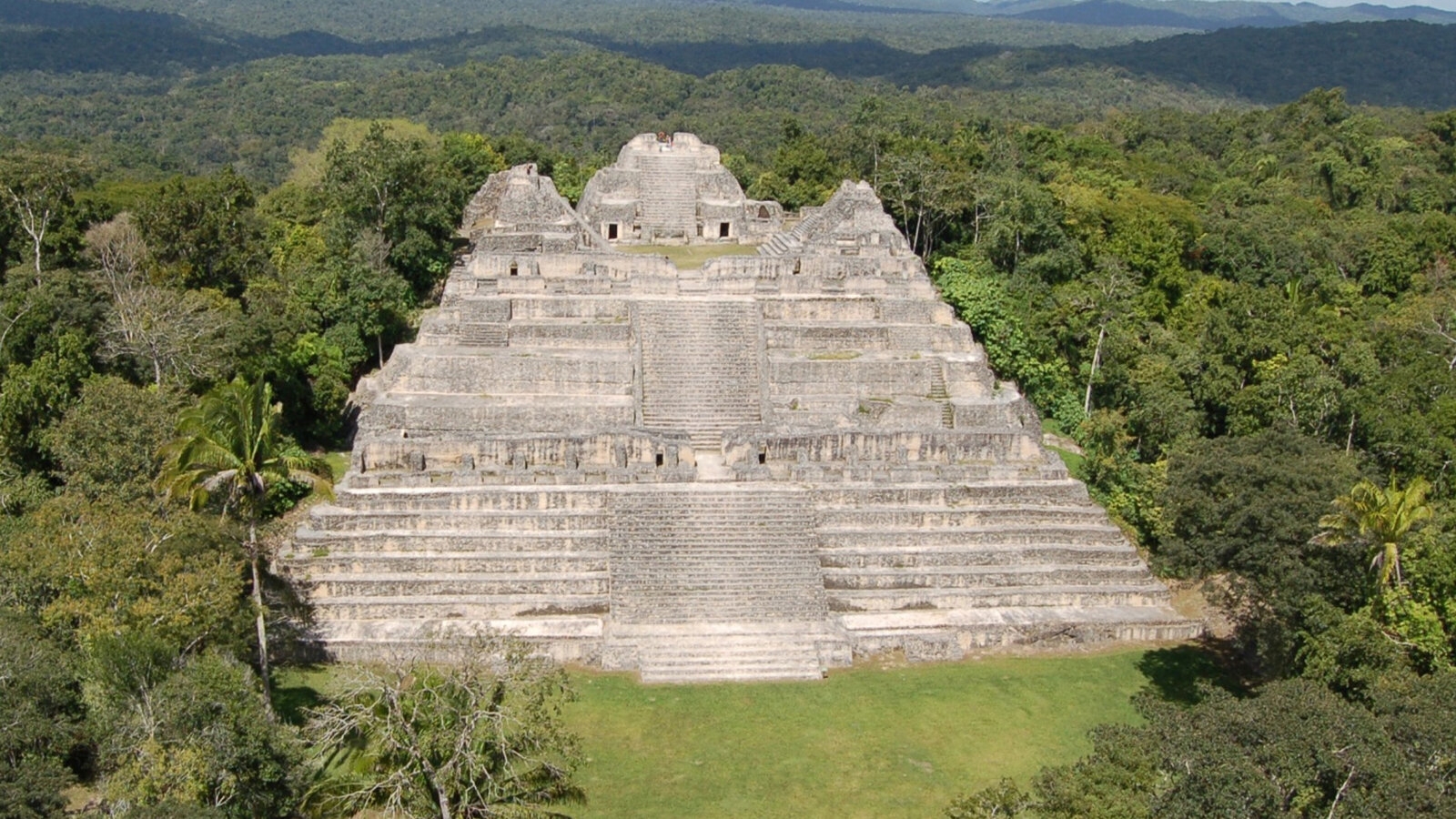Maya Ruler s Tomb Is Unearthed In Belize With Clues To His Ancient World The New York Times