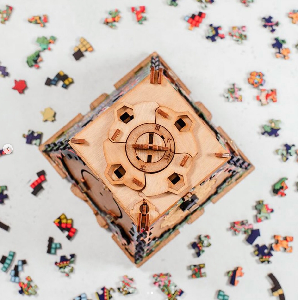 Presents For Men IDventure Cluebox Cambridge Labyrinth Wooden Escape Room Puzzle Box For Adults Teens Hobbies For Men