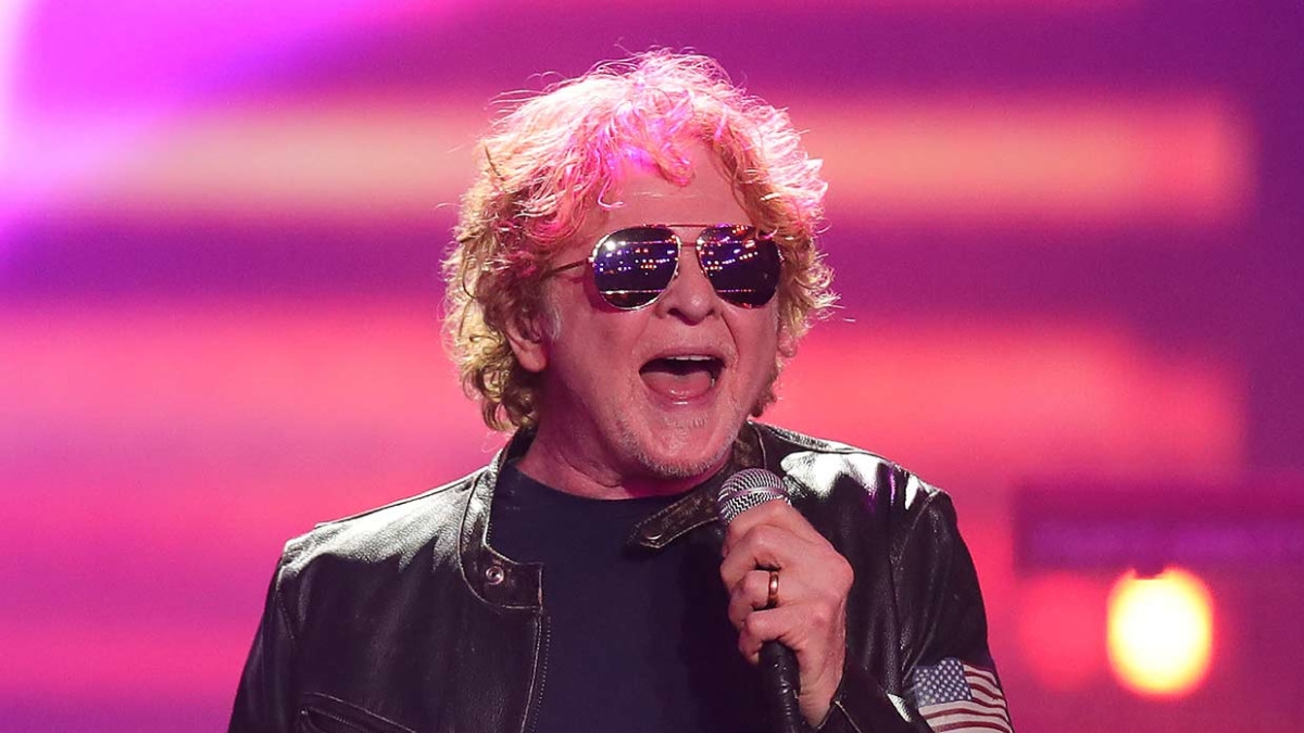 You Must Add Simply Red s Blue Eyed Soul To Your Holiday Soundtrack Parade